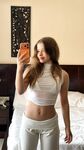 Mia linda jovem de 18 anos que definitivamente se destaca no chaturbate