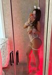 Mia linda jovem de 18 anos que definitivamente se destaca no chaturbate