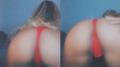 Ajamillyflor Privacy grátis de quatro com calcinha vermelha