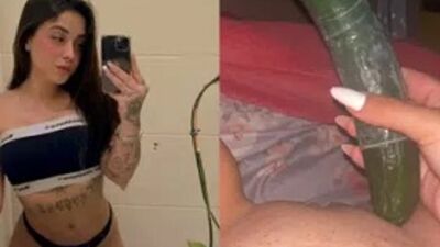 Gabriela Soares Onlyfans grátis masturbando a buceta com pepino grande