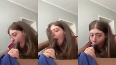 Estudante magrinha chupando cacete de negro dotado