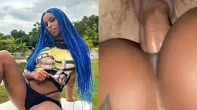 Kesia Funkerinha cavalgando com rola dura do macho no cuzinho