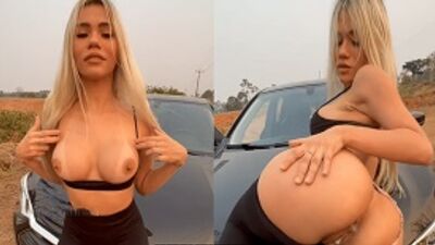 Laine Loirinha dando a buceta na beira do carro em público