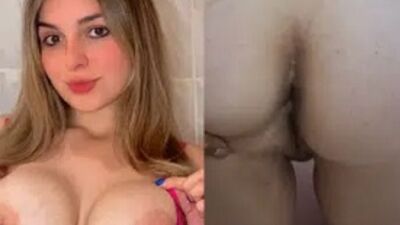 Bia pimentinha gostosa pelada em masturbação deliciosa