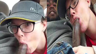 Caiu na net funcionária do Mc Donalds pagando boquete para negro no carro