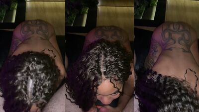 Mikaelly caiu na net peladinha de quatro pagando o melhor boquete