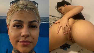 Torinha vazou na net piscando o cuzinho e a buceta inchada de quatro na cama