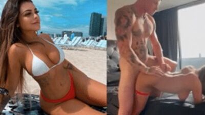 Mariana Falconiere com popozão empinado gozando com caralho na buceta