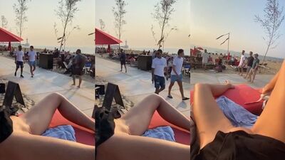 Sem calcina na praia exibindo a buceta raspadinha