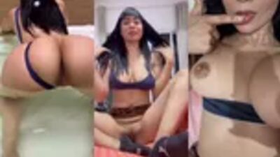 Estefani Japa pelada metendo os dedos na bucetinha gostosa