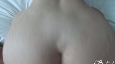 Porn amador incesto gozando dentro da buceta da enteada