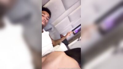 Porno da tiktoker Bia Miranda mamando a piroca do namorado sortudo caiu na net