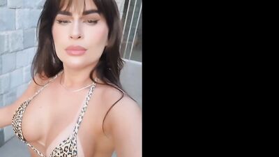 Blogueira novinha Mariana Marquini Privacy porno se masturbando toda nua