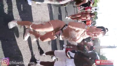 Flagra carnaval 2026 negras rebolando sem calcinha no bloquinho