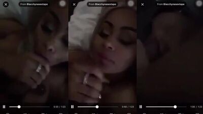 Blac Chyna transando e pagando boquete em um video amador vazado
