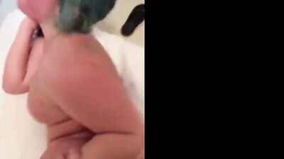 Belle Belinha fudendo e levando uma gozada na bunda caiu na net
