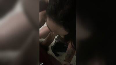 Mariana Casaroto chupando piroca até ganhar leitinho na garganta