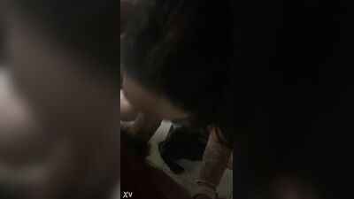 Mariana Casaroto chupando piroca até ganhar leitinho na garganta