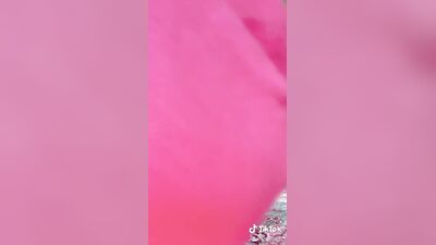 Novinha vaza nude quente gostoso mostrando como é linda pelada