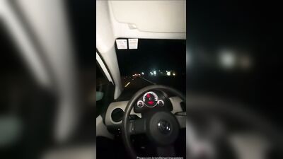 Sarah Castelani pagando boquete pro novinho no carro