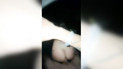 Sarah Castelani fodendo no carro sentando gostoso na piroca