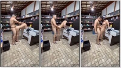 Bad Anninha transando em pé com safado de rola grande
