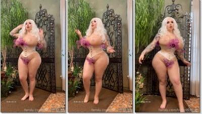 Juliette Michele peituda safada num ensaio de fotos exibindo os peitos enormes