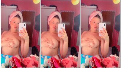 Beatriz Chavs mamilos rosados pelada depois do banho