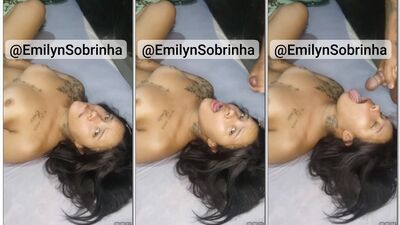 Ninfentinha Emilyn Sobrinha pelada dando uma mamada gostosa e tomando leitinho na boquinha de veludo