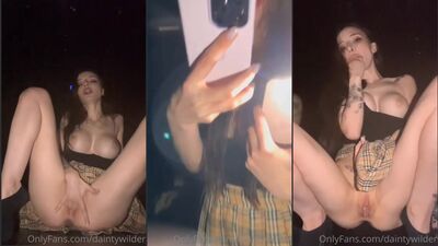 Dainty Wilder novinha safada gozando nos dedos durante uma siririca deliciosa demais