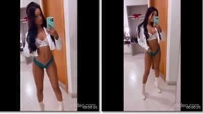 Karlyane Menezes novinha vestida com roupa de colegial aprontando varias putarias cheia de tesão