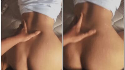 Sexo amador comendo novinha sem calcinha na cama