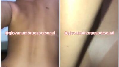 Gigi Moraes novinha rabudinha cheia de tesão fodendo de quatro gemendo na pica