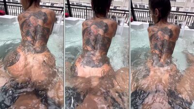 Thainá Crispim morena tatuada empina de quatro dentro da hidromassagem tomando pica na buceta