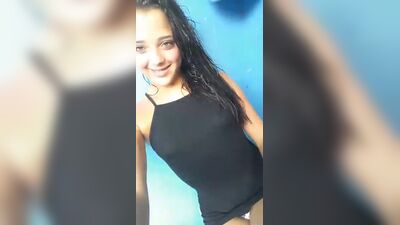 Melony Vitória novinha toda deliciosa querendo alguém pra fuder