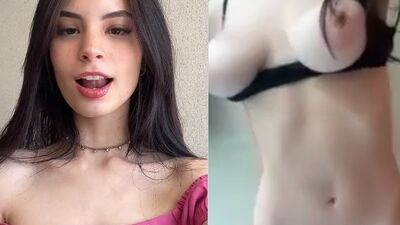 Julia Bates morena toda ninfetinha gostosa nua se gravou mostrando sua bucetinha suculenta