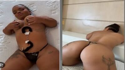 Anãzinha gostosa mini moça toda tesuda com a bunda empinada com um fio dental socadinho na sua mini rabona