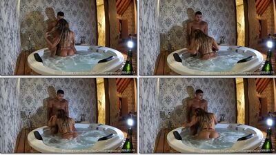 Cristiane Galera putinha deliciosa oficial Privacy mamando seu macho na hirdromassagem