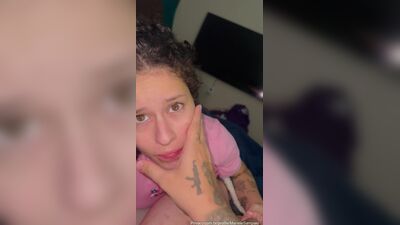 Mariele Sampaio moreninha com carinha de safada mamando a pica do macho dotado