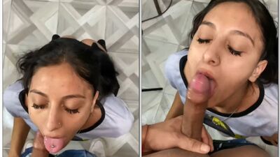 Morena 18 anos mamando pau de namorado safado
