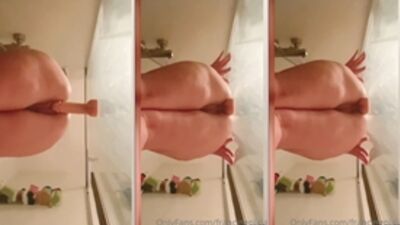 Francine Piaia vídeo sem calcinha provando ser deliciosa