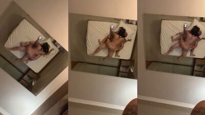 Gabriela Soares no motel dando a sua buceta molhadinha e filmando a foda no espelho