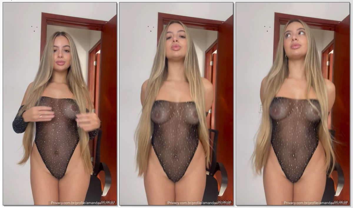 Amanda Al Cunha ninfetinha gostosa da buceta molhada se masturbando no filme porno