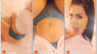 Bruna Ferraz morena desgraçada mostrando a buceta com calcinha de renda