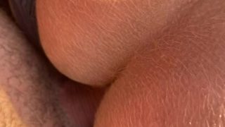Dani Capixaba rabuda safada sendo filmada de pertinho quicando com o cuzinho na piroca