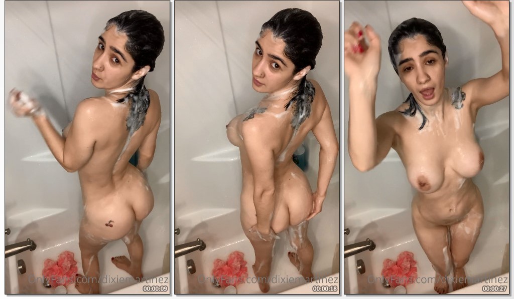 Dixie Martinez peladinha se exibindo no banho mostrando o corpinho lindo