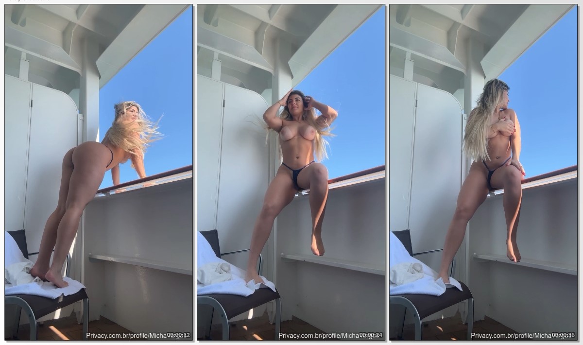 Michaele Vargas putinha bem safada ficando peladinha e mostrando seu corpo nu pela varanda de casa