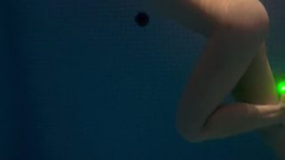 Professora Cibelly Ferreira toda peladinha na piscina sensualizando