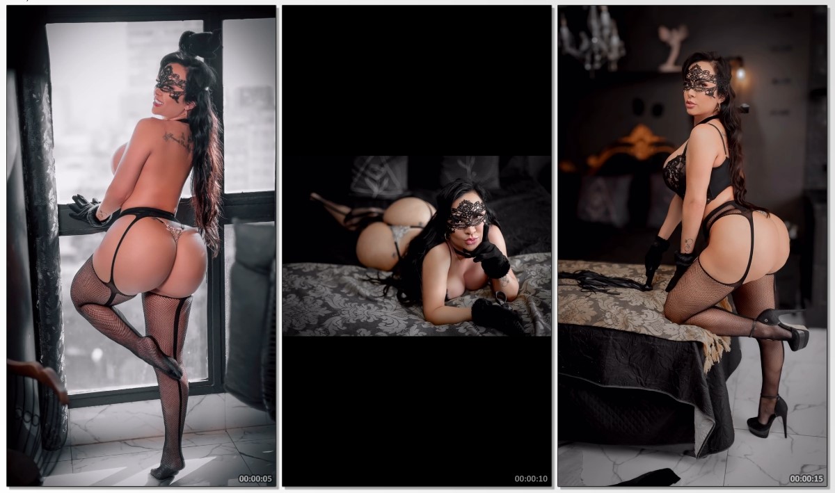 Sheyla Mell de lingerie em album de fotos vazados da Playboy mostrando toda o tesão de seu corpo