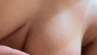 Debora Peixoto branquinha safada toda peladinha dando a bucetinha rosada